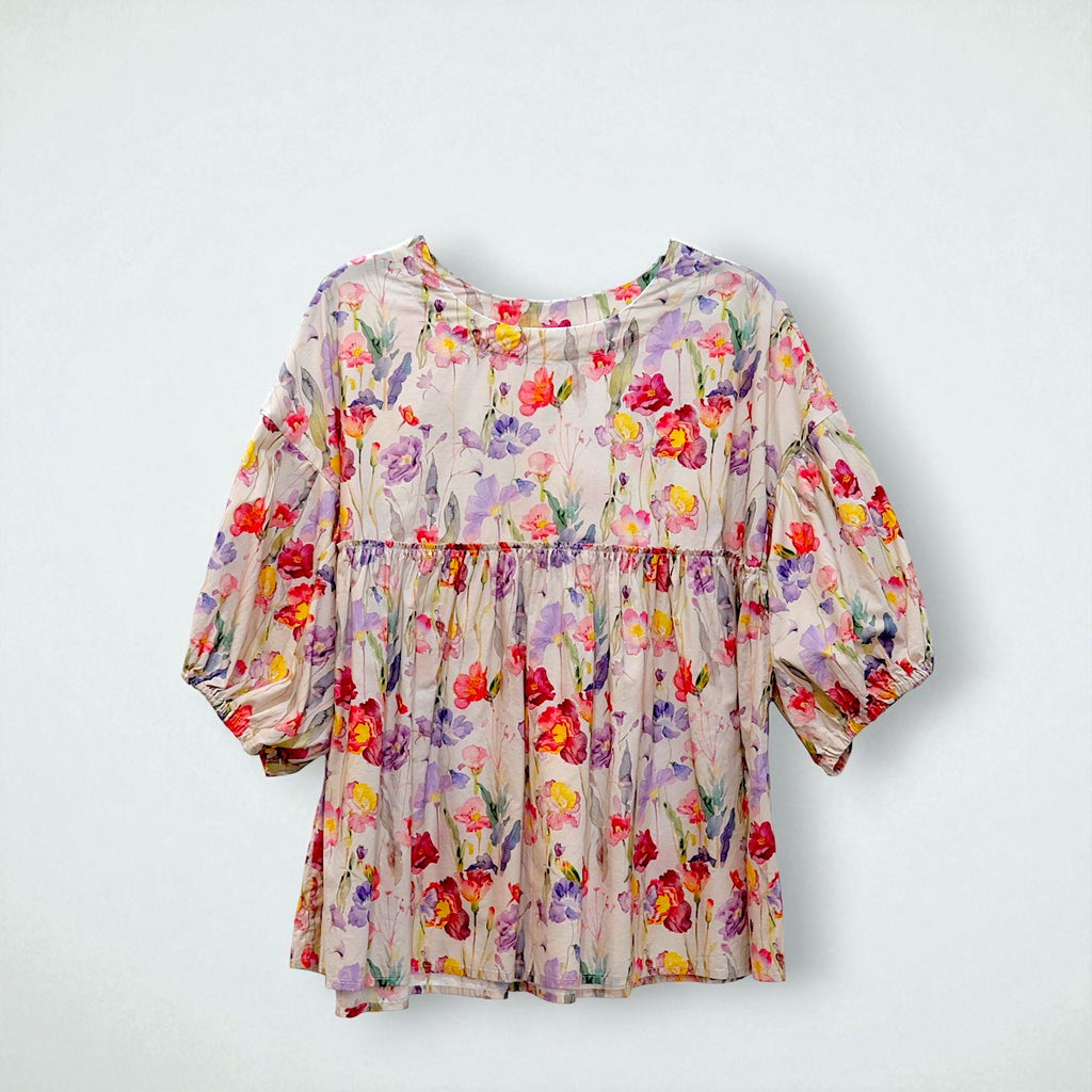 Poppy Floral Top with Voluminous Sleeves
