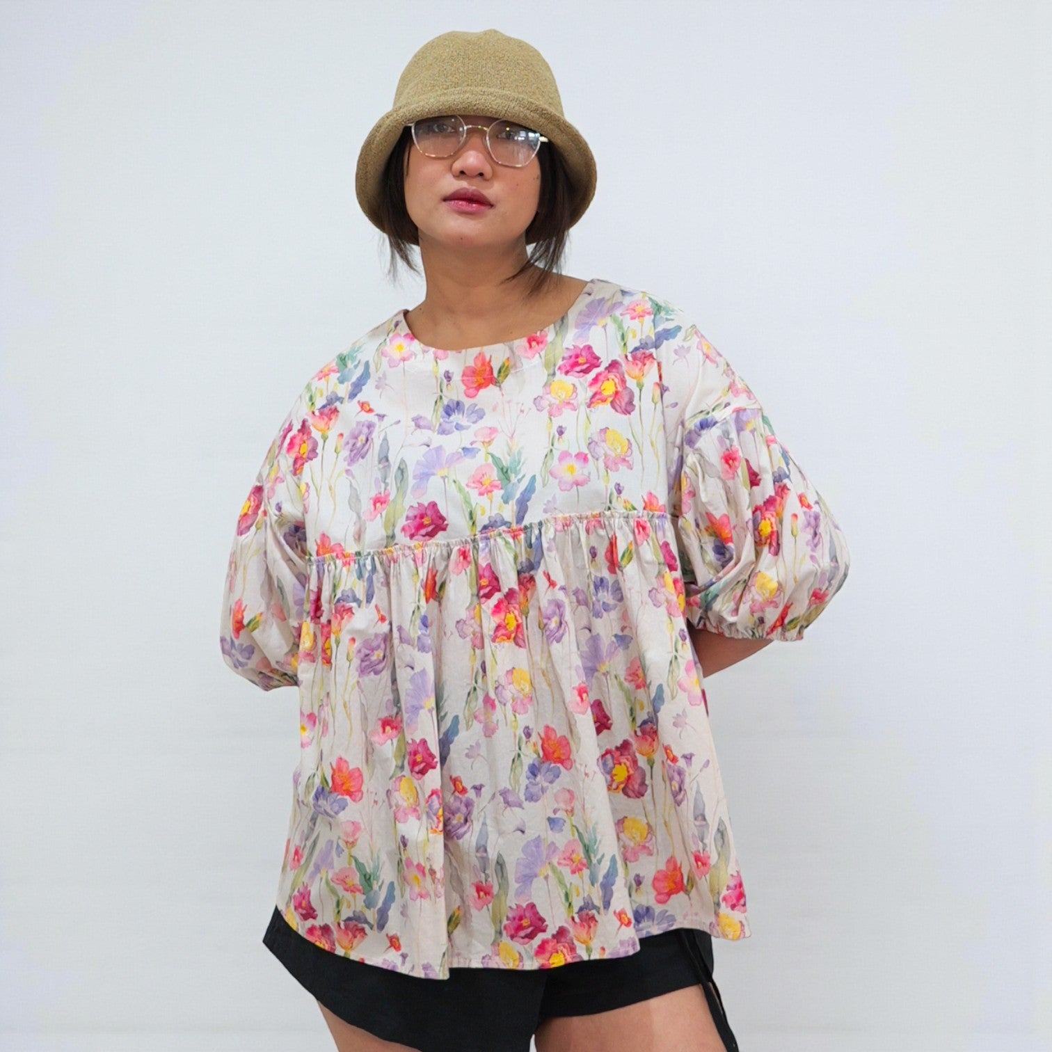 Poppy Floral Top with Voluminous Sleeves